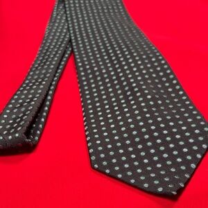 Express silk polka dot tie.